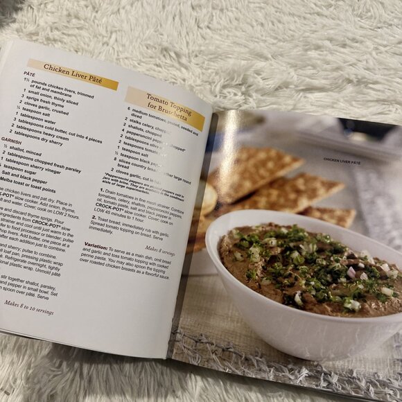 Crock Pot: Recipe Collection by Publications International Ltd. Staff (2012,... - Picture 6 of 10